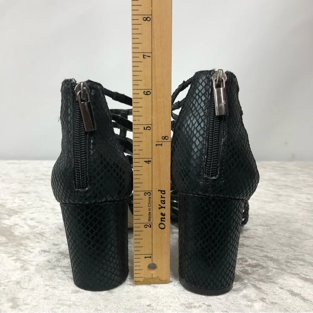Tahari Arrive2 size 8M black high heels-FLAWED - Picture 7 of 9